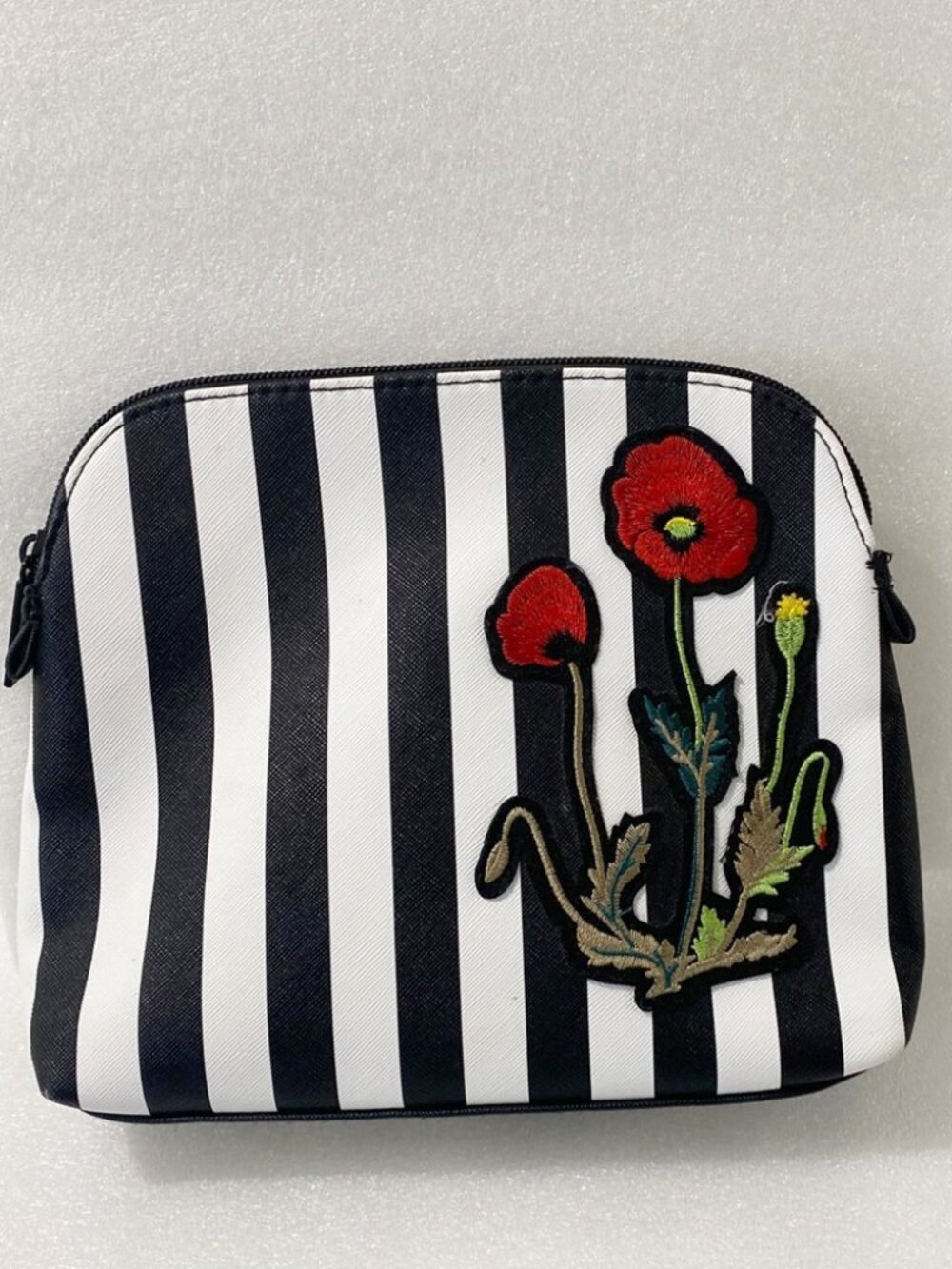 Nordstrom Makeup Cosmetic Bag Black Stripes Red Flower Applique Logo Zipper Pull